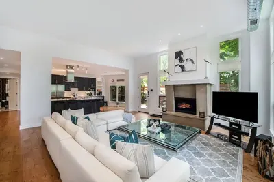 Image de Luxury Condo at Vineyard Lofts Plan for Summer Now! ! !
