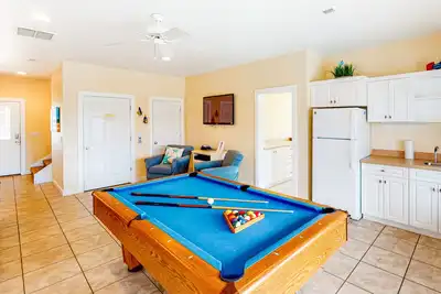 Image de House with Ac, fireplace, & private hot tub