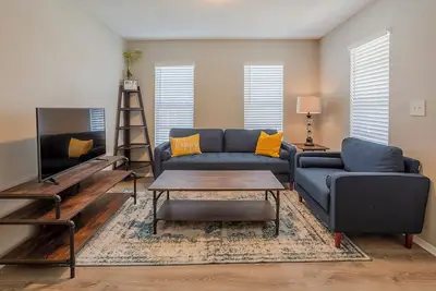 Image de Centro Ybor Duplex! Walk to 7th Ave! Unit B