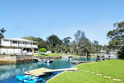 Image de Holiday on the Waterfront in Pittwater -Beach, Swim, Kayak, Boat, Fish and More!
