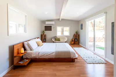Image de Mojave Haven: Fast WiFi, New Heat\/Ac, Private Backyard in downtown Joshua Tree