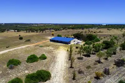 Image de Country by the sea @ Mellvalley Estate