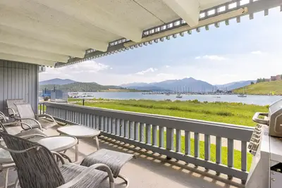 Image de Gorgeous Upgraded 3br on the Water & Close to Ski Resorts