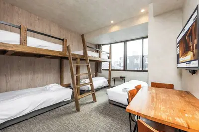 Image de WellStay Namba 5person room with desk - Wellstay Namba 9f 5 person room with desk / Osaka ĹŚsaka