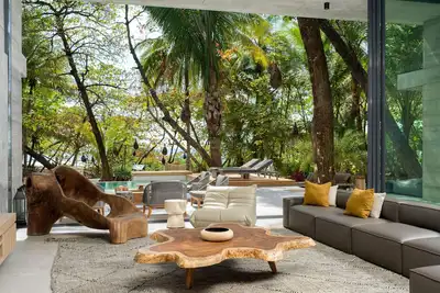 Casa Lanui, large beachfront luxury villa by Elite Beach Villas