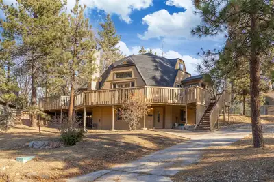 Image de Snow Summit Dome Home. Walk to Snow Summit. Hot Tub. Game Room. 3x2 promo