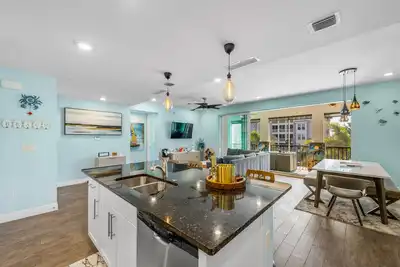 Image de 2/2  Peaceful Condo Located In Margaritaville