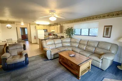 Image de Privately Owned 2 Bedroom condo located at Barefoot Resort. .