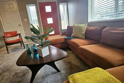 Image de <br>~Keasington House, a Mid Century Gem in Hucrest. 2bdrm, 2bath