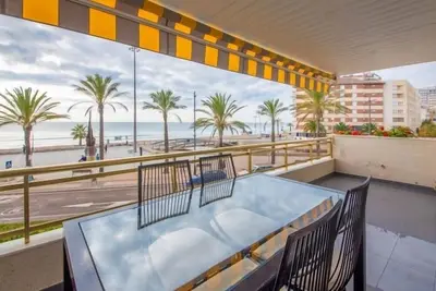 Image de R114 Apartament Beachfront Ca la Laura