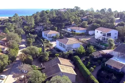 Image de Logement avec grande terrasse, vue chaine de Bavella, 400 m de la plage
