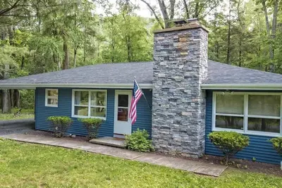 Image de Camelback Rancher- One Acre & Pet friendly