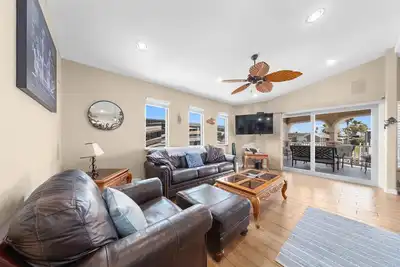 Image de Available for Spring! Captain's Cottage - Beautiful Waterfront Cottage