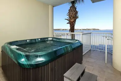 Image de Destin West Heron L-02  ~ Private Hot Tub ~ Lanai Unit