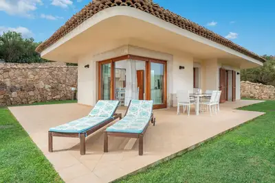 Image de Maison de vacances \"Villa Piana\" avec vue sur la mer et les montagnes, terrasse et jardin