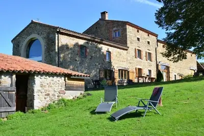 Image de Gîte de groupe de Montcoudoux avec Sono