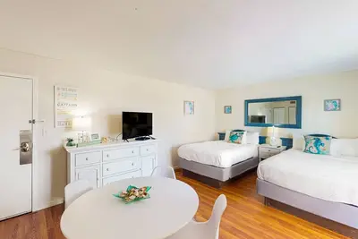 Image de 2nd floor ocean view studio w/kitchenette, A/C, WiFi, shared hot tub, pools