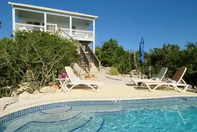 Image de 2 bedroom house with ocean views