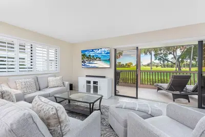 Image de Pga Home on Golf Course with Incredible 180º Views by Guaranteed Rental™