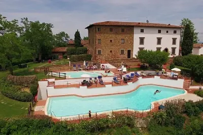 Image de Apt Two Bedrooms with Private Garden, Swimming Pools, Wifi, Bbq