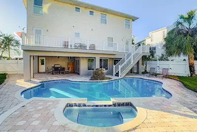 Image de ★ Ultimate Family Beach Home with Pool ★
