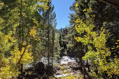 Image de A Creek Runs By It, Steps From Frisco Main St.