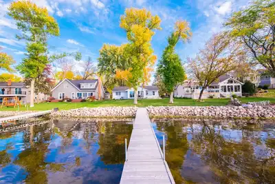 Image de Newly Remodeled Lake Cabin on Forest Lake only 30 minutes from Twin Cities