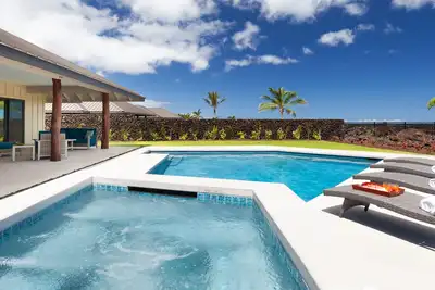 Image de ❤️PiH❤️ Aloha Shores ★ 2024 Hilton Resort Passes ★ Pool & Waterfall Spa