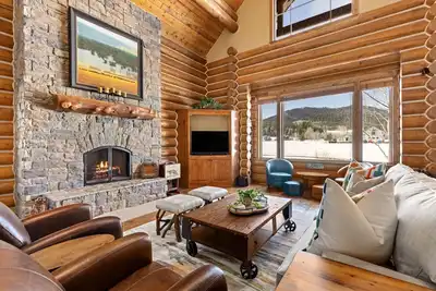 Image de Restful Adventure Cabin at Bronze Buffalo Ranch includes resort amenity access!