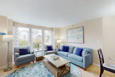 Image de Comfortable Two Bedroom Villamare Condominium in Palmetto Dunes!