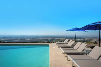 Image de Sky View: Heated Pool and Hot Tub, 5 Acres, Ev