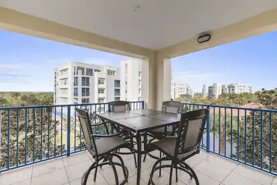 Image de Updated, Large Condo Retreat Close to Beach and Fun On-Site Amenities!