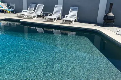 Family~Heated Pool~Entertainment~Spacious~1 Suite Royal~ 4 Bedrooms Total 5