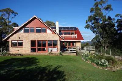 Image de Black Bluff View Retreat - a large comfortable 5 bedroom house on 40 hectares.