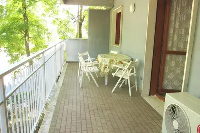 Image de Confort avec terrasse à Grado Pineta - Beahost