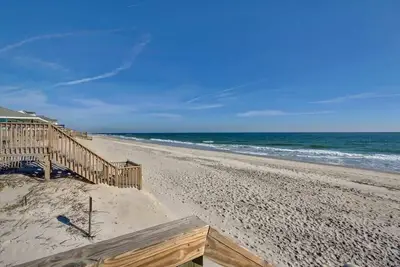 Image de Ocean View Retreat in North Topsail Beach