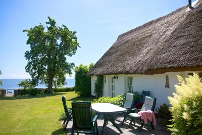 Image de Beachfront idyll by the sea, private bathing area - Gutshof Ostseeblick FeWo 02