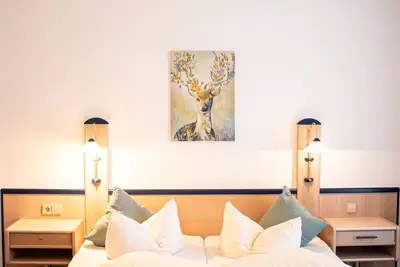 Image de Ferienwohnung 3 fĂĽr 1-4 Personen, 1 Separates Schlafzimmer, Balkon, 50 qm