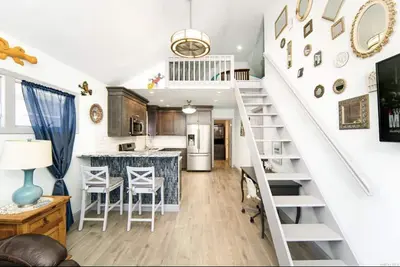 Image de West End Dream Home