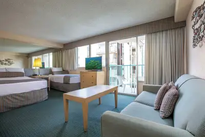 Image de Aqua Aloha Surf Waikiki 804 Deluxe Studio with Lanai and Partial City Views