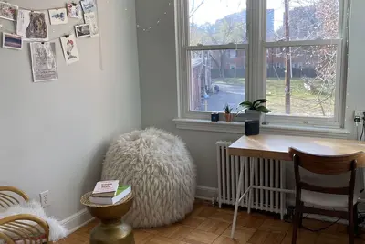 Stylish 1 bedroom apartment, walking distance to Georgetwon