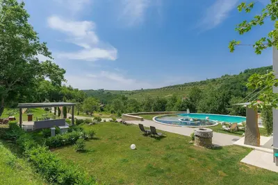 Image de Merveilleuse maison de vacances privée avec Wifi, climatisation, piscine privée, terrasse, parking