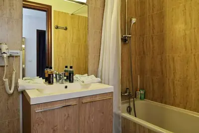 Image de 2 pièces 4 personnes