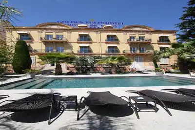 Image de Appartement avec terrasse spacieuse