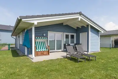 Image de Vacation home \"Syltrose\" in DagebĂĽll for up to 4 people