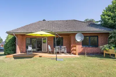 Image de Vacation home Villa LĂĽtt in Husum for up to 6 people