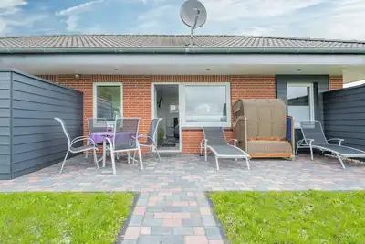 Image de Vacation apartment Bungalow Neuwarft, apartment 1 in DagebĂĽll for up to 4 persons
