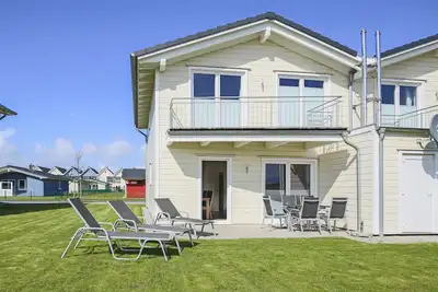 Image de Vacation home \"Seestern\" in DagebĂĽll for up to 6 people