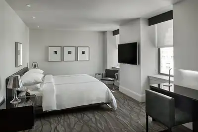Image de Aka Residences Newly Renovated Platinum Studio w/ Marble Bath & WiFi