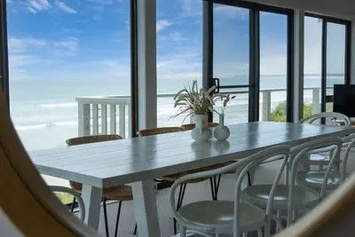 Image de For multiple families offering beach access and plenty of room